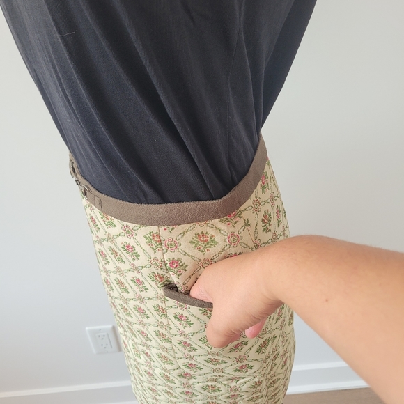 High waisted pencil skirt with floral print - Picture 7 of 13